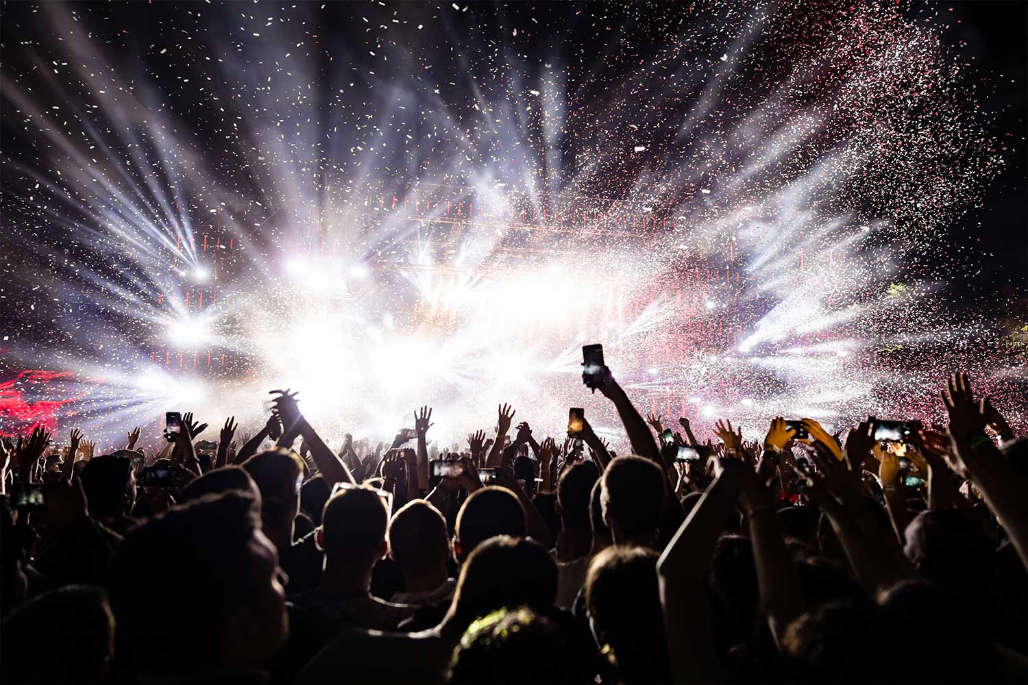 Glastonbury 2025 Başladı: Müzik Tutkunları Yine Bir Arada